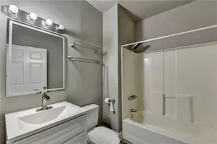 1015 Rowe Oak Cir, Lawrenceville, GA 30043 - Photo 68