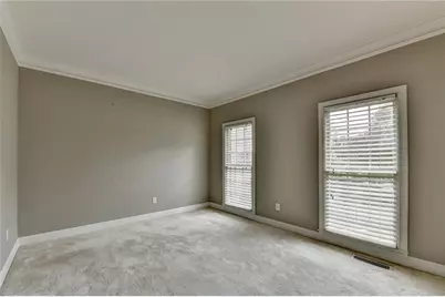 1015 Rowe Oak Circle, Lawrenceville, GA 30043 - Photo 6