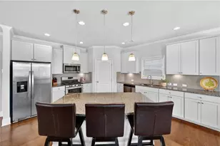 6497 Crosscreek Ln, Flowery Branch, GA 30542 - Photo 2