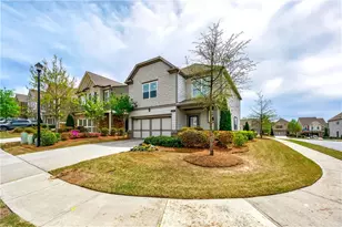 6497 Crosscreek Ln, Flowery Branch, GA 30542 - Photo 2