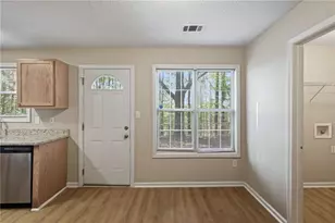 7078 Ravenwood Ln, Lithonia, GA 30038 - Photo 12