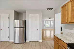 7078 Ravenwood Ln, Lithonia, GA 30038 - Photo 10