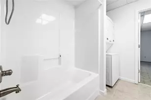 100 Jackson Bluff Ct, Lawrenceville, GA 30044 - Photo 36