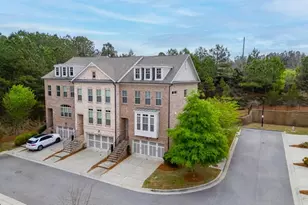 1422 Wisteria Wall Dr, Suwanee, GA 30024 - Photo 4