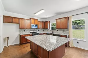 3945 Silverthorn Trce, Cumming, GA 30028 - Photo 14