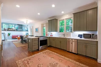 1064 Davis Circle NW, Atlanta, GA 30318 - Photo 14