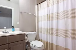 1064 Davis Cir NW, Atlanta, GA 30318 - Photo 56