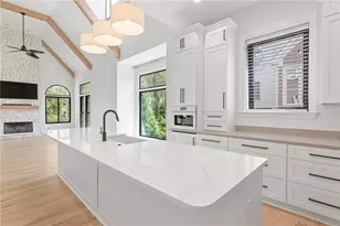 2203 Iron Gate Dr SE, Smyrna, GA 30080 - Photo 8