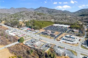 35 Cottonwood St, Clayton, GA 30525 - Photo 38