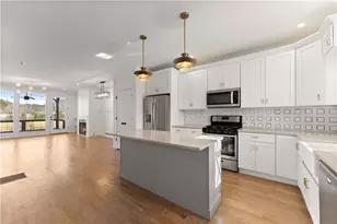 35 Cottonwood St, Clayton, GA 30525 - Photo 4