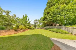 3901 Hazelhurst Dr, Marietta, GA 30066 - Photo 68
