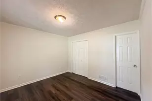 4479 Alpine Ct, Snellville, GA 30039 - Photo 4