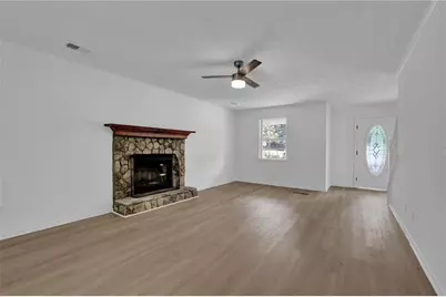 848 Burton Ridge Drive, Loganville, GA 30052 - Photo 8