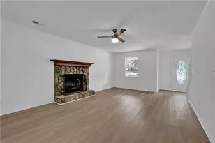 848 Burton Ridge Dr, Loganville, GA 30052 - Photo 8