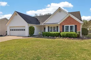 5592 Thistledown Terrace, Sugar Hill, GA 30518 - Photo 4