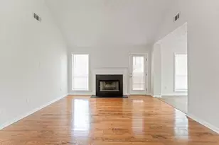 310 Pebblestone Dr, Loganville, GA 30052 - Photo 4