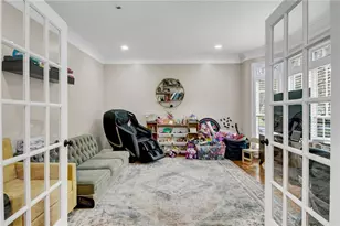 2710 Abbottswell Dr, Alpharetta, GA 30022 - Photo 4