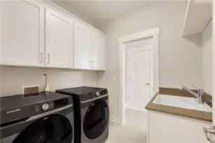 917 S On Main Dr, Woodstock, GA 30188 - Photo 36