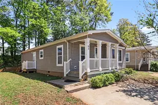 63 Willow Dr E, Newnan, GA 30263 - Photo 2