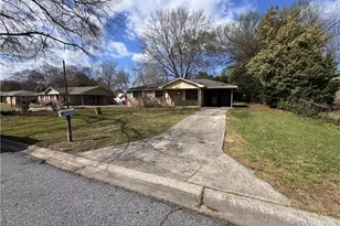 2541 Medford Pl, Macon, GA 31206 - Photo 1