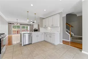 7856 Kiverton Pl, Atlanta, GA 30350 - Photo 16