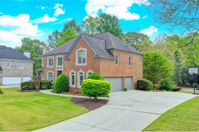 2082 Sugarstone Drive, Lawrenceville, GA 30043 - Photo 2