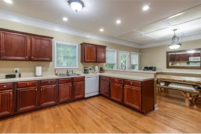 2208 Clarendon Court, Conyers, GA 30012 - Photo 14