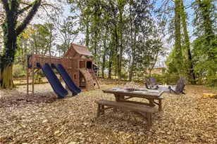 2563 Lancaster Dr, Atlanta, GA 30344 - Photo 42
