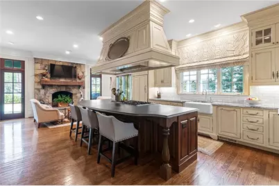 70 W Brookhaven Drive NE, Atlanta, GA 30319 - Photo 18