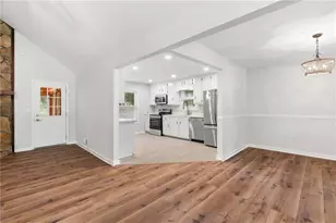 510 Magnolia Dr, Woodstock, GA 30188 - Photo 14