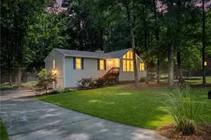 510 Magnolia Dr, Woodstock, GA 30188 - Photo 4