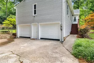 510 Magnolia Dr, Woodstock, GA 30188 - Photo 6