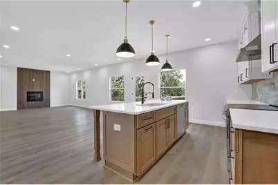 5719 Calm Valley, Flowery Branch, GA 30542 - Photo 10