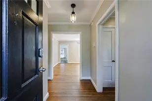 2311 Pembrook Pl, Atlanta, GA 30324 - Photo 6