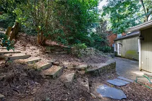 2311 Pembrook Pl, Atlanta, GA 30324 - Photo 54