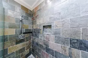 2311 Pembrook Pl, Atlanta, GA 30324 - Photo 40