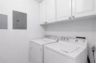 795 Hammond Dr, Atlanta, GA 30328 - Photo 12