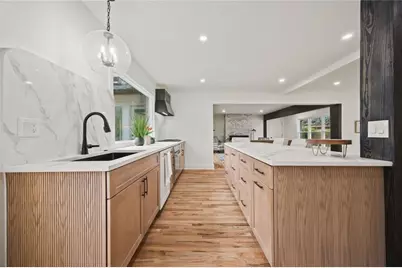 2433 Helmsdale NE, Atlanta, GA 30345 - Photo 10