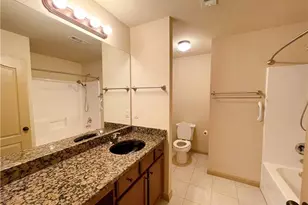 1821 Bridle Rd, Lawrenceville, GA 30043 - Photo 18