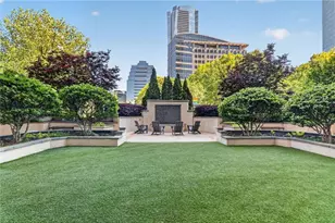 3334 Peachtree Rd NE, Atlanta, GA 30326 - Photo 20