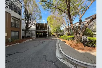 400 Village Parkway NE #142, Atlanta, GA 30306 - Photo 8