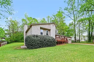 3242 Carmel Dr, Douglasville, GA 30135 - Photo 2