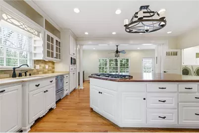 220 Morgan Farm Drive, Atlanta, GA 30342 - Photo 6