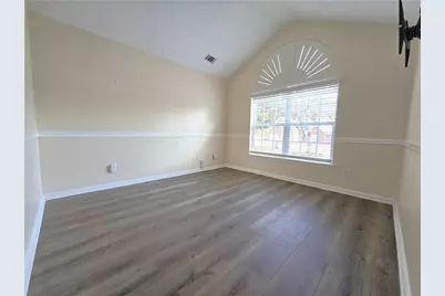 4060 Crescent Walk Lane, Suwanee, GA 30024 - Photo 4