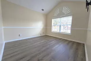 4060 Crescent Walk Ln, Suwanee, GA 30024 - Photo 4