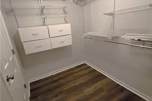 4060 Crescent Walk Ln, Suwanee, GA 30024 - Photo 14