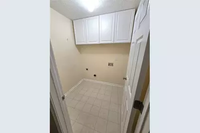 4060 Crescent Walk Lane, Suwanee, GA 30024 - Photo 18