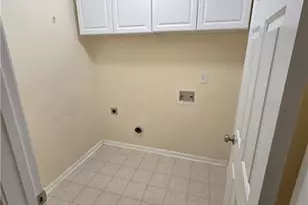 4060 Crescent Walk Ln, Suwanee, GA 30024 - Photo 18