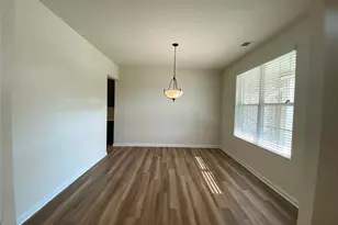 5595 Mirror Lake Dr, Cumming, GA 30028 - Photo 8