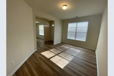 5595 Mirror Lake Drive, Cumming, GA 30028 - Photo 6